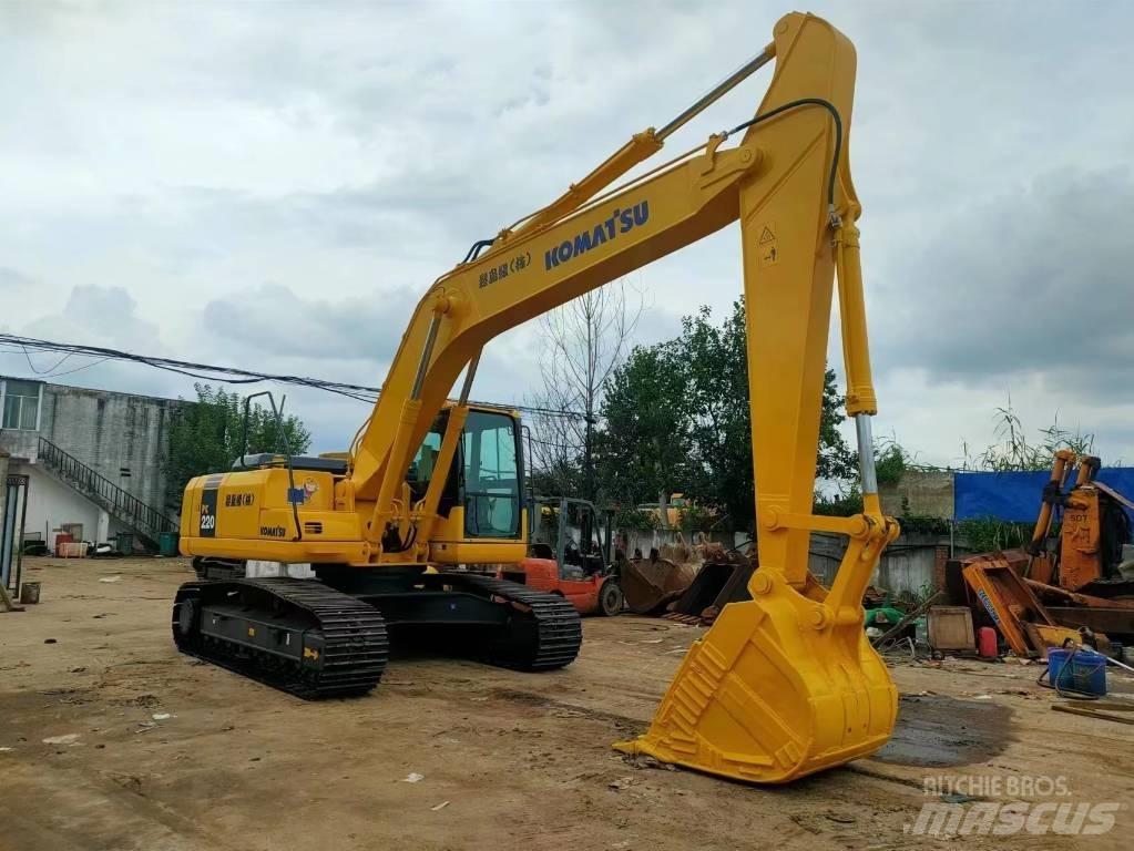 Komatsu PC 220-7 Crawler Excavators