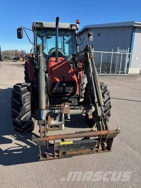 Massey Ferguson 4235 Tractors