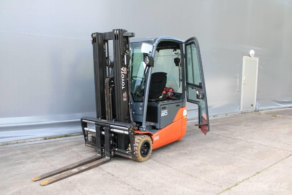 Toyota 8FBE20T Electric Forklifts