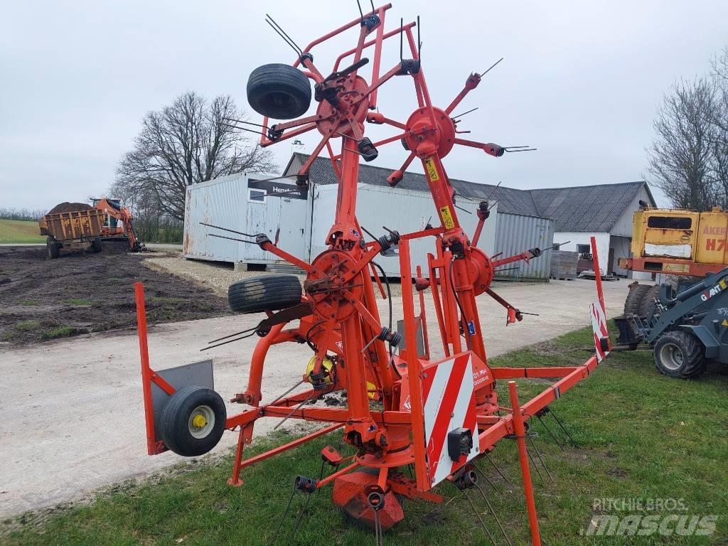 Kuhn GF 6401 M H Rakes and tedders