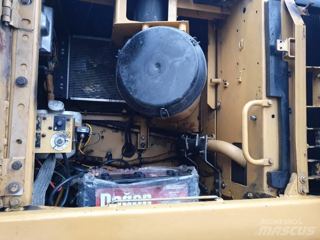 CAT 330DL Crawler Excavators