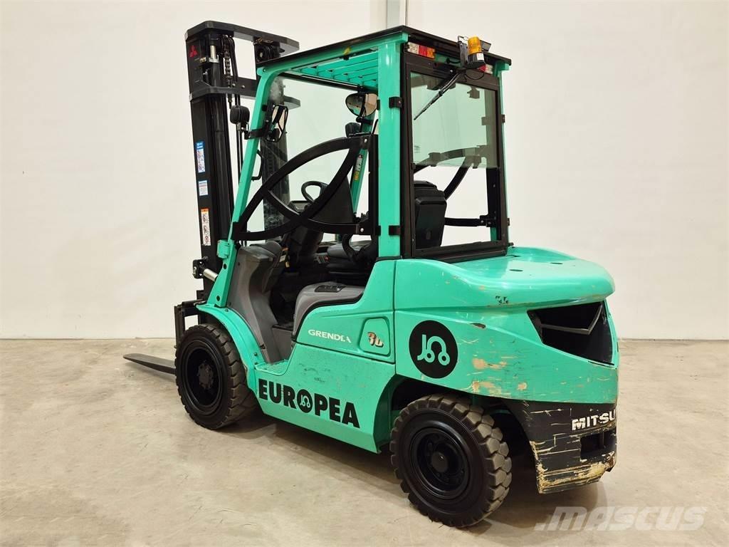 Mitsubishi FD30NT Diesel Forklifts