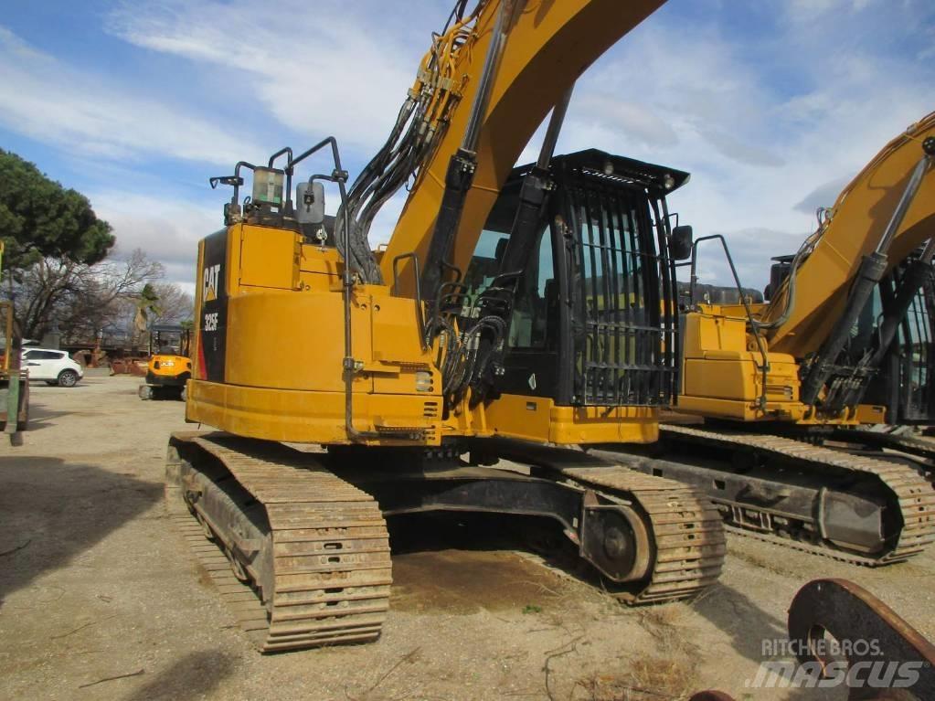 CAT 325 F LCR Crawler Excavators