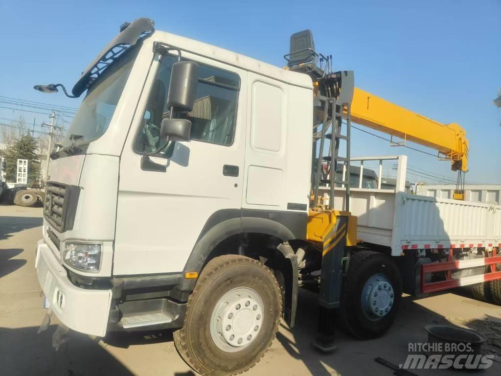 Howo 8*4 371 Dump Trucks