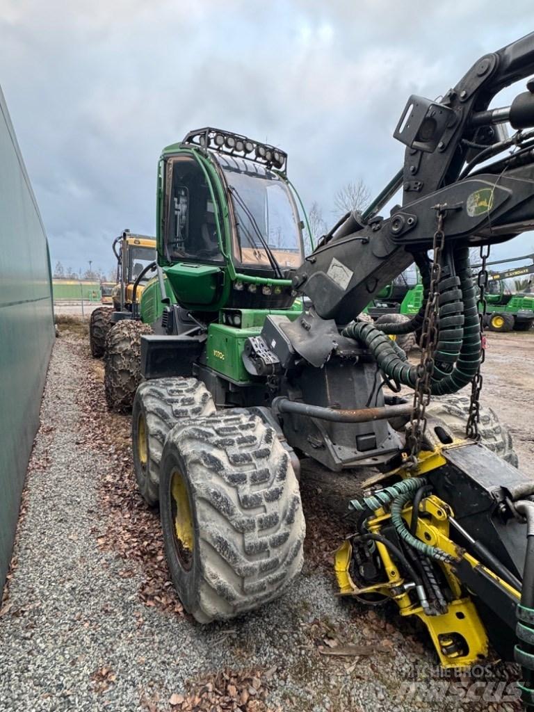 John Deere 1070G Harvesters