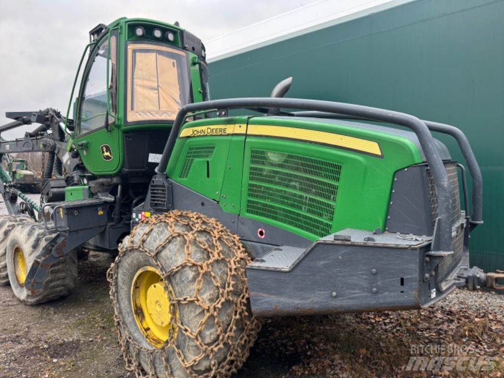 John Deere 1070G Harvesters