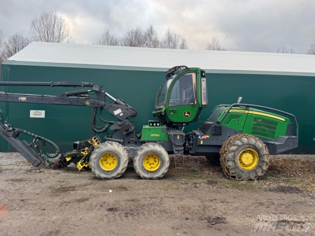 John Deere 1070G Harvesters