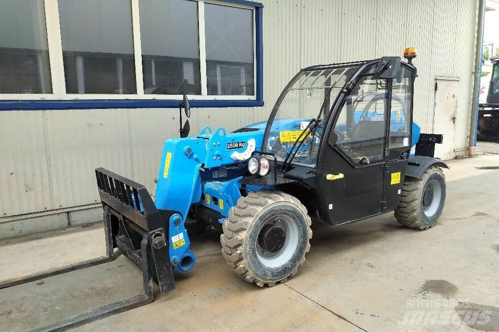 Genie GTH 2506 Telescopic Handlers