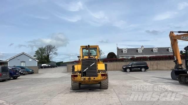 Volvo L 90 Wheel Loaders