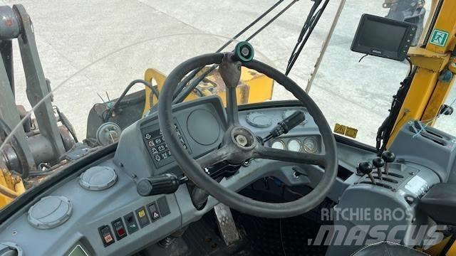Volvo L 90 Wheel Loaders