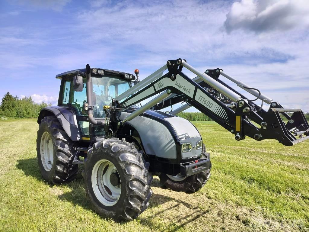 Valtra T120 Hitech Tractors