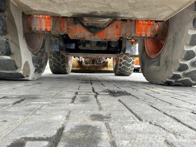 Doosan DL 200 Wheel Loaders