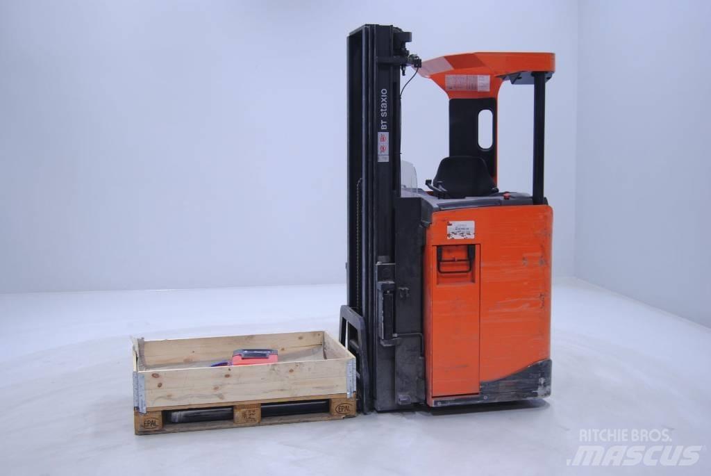 Toyota SRE135L Self Propelled Stackers