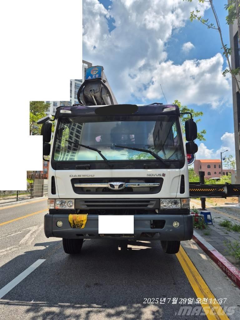 Horyong SKY450 Truck Mounted Aerial Platforms