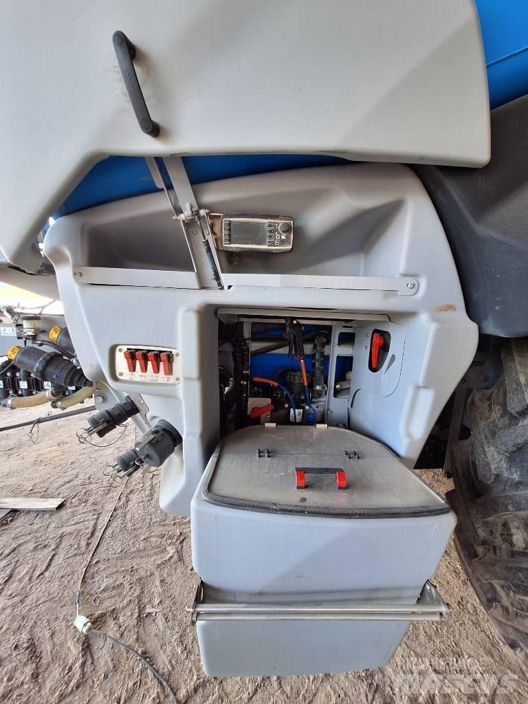 Lemken Vega 12/4000 Trailed sprayers