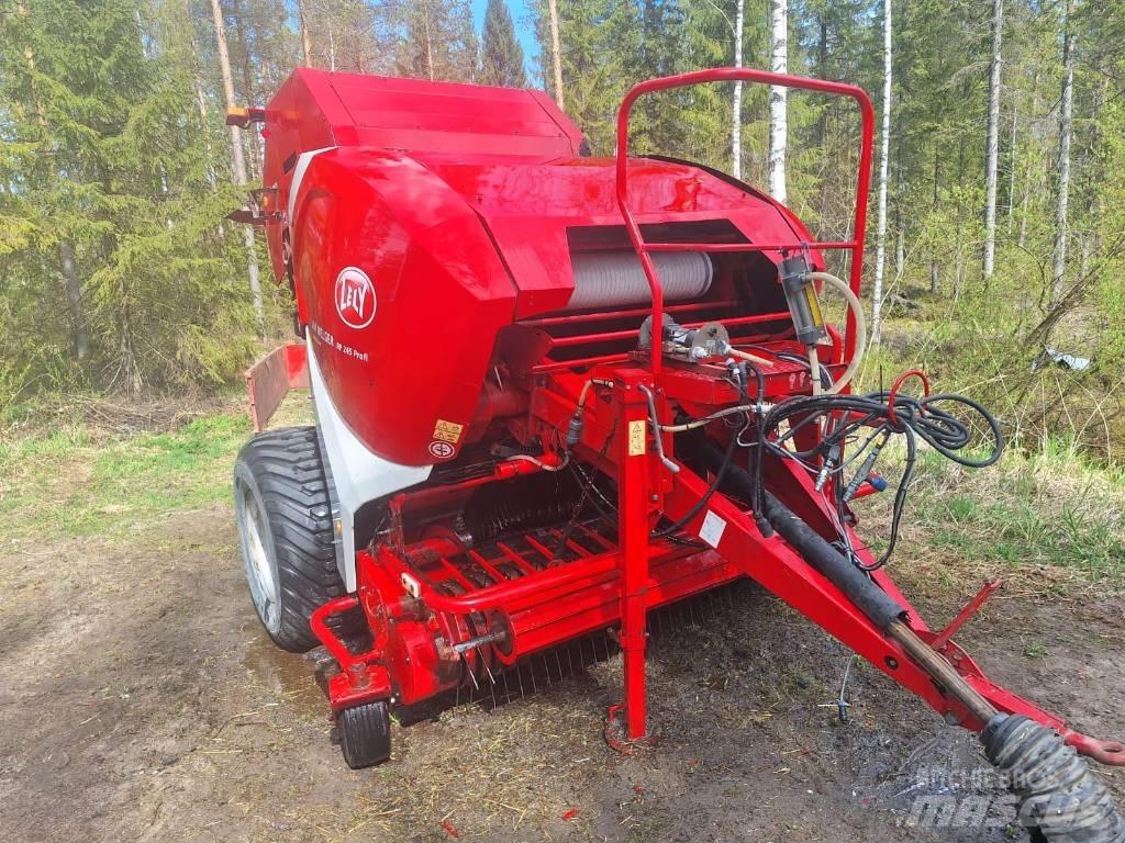 Welger RP245 Round Balers