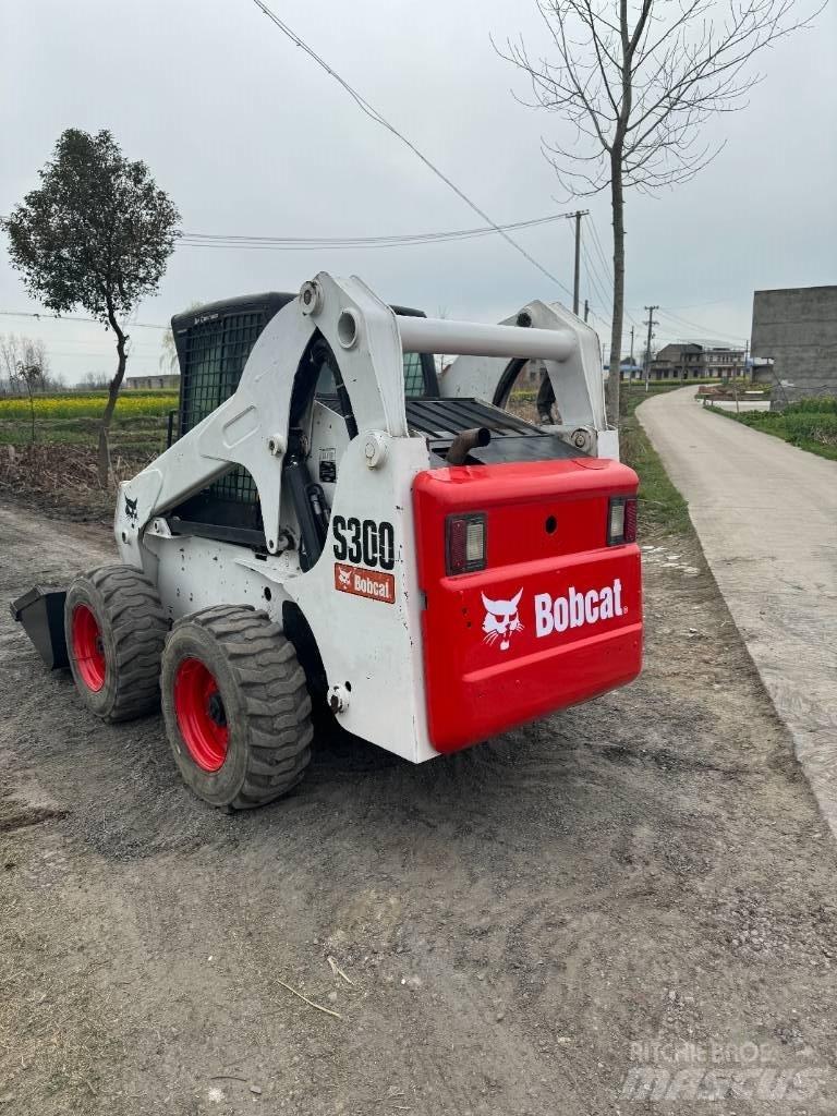 Bobcat S 330 Skid Steer Loaders