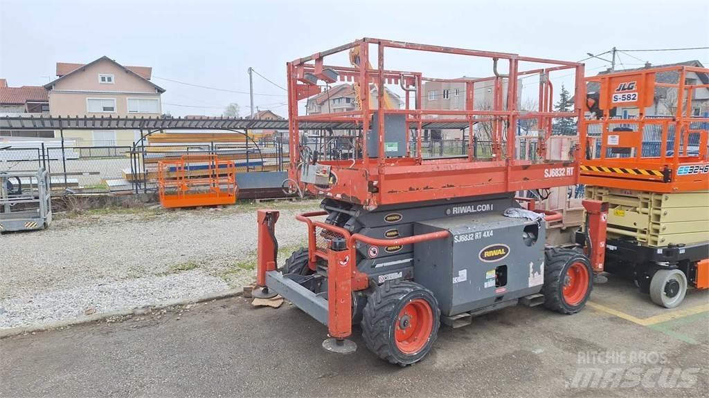 SkyJack SJ6832RTE Scissor Lifts