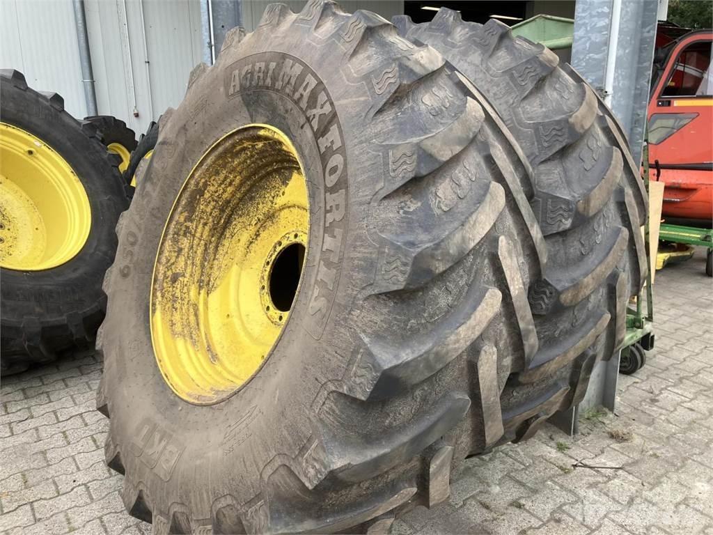 BKT 650/85R38 Tires, wheels and rims