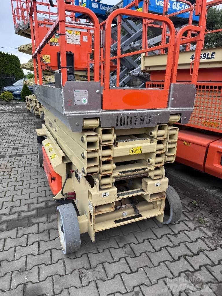 JLG 3246 ES Scissor Lifts