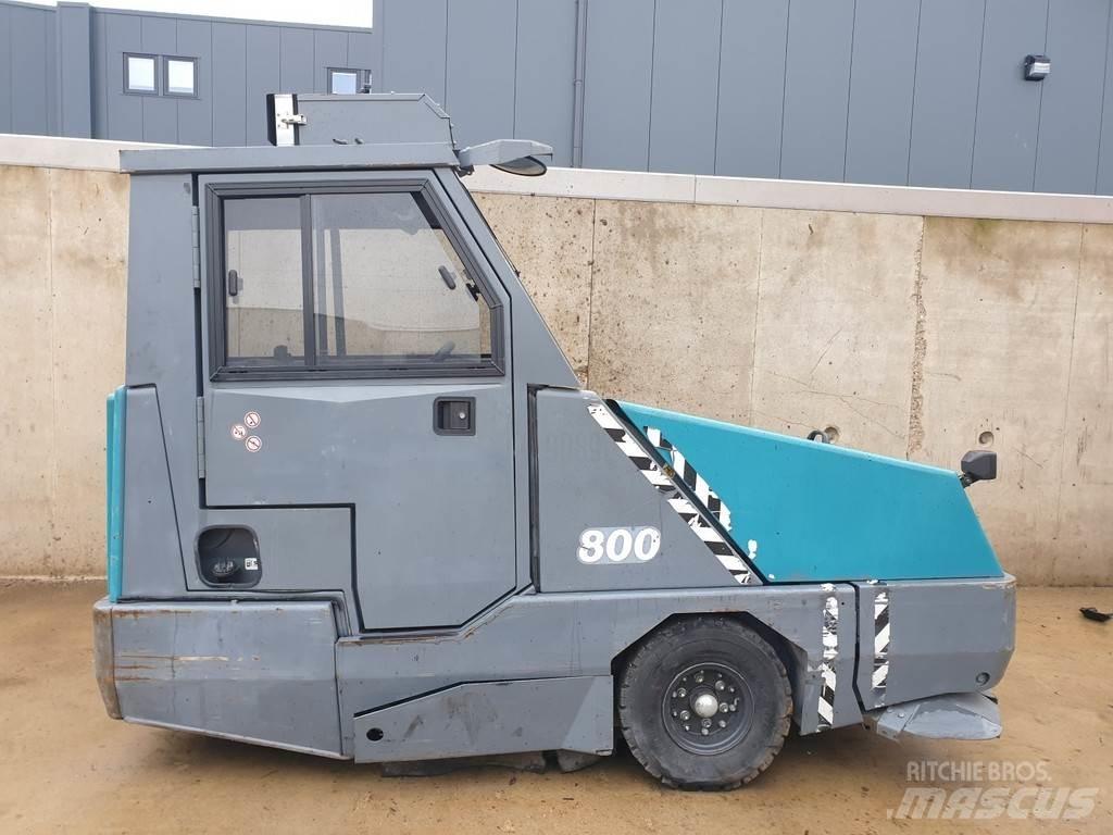 Tennant 800 Sweepers