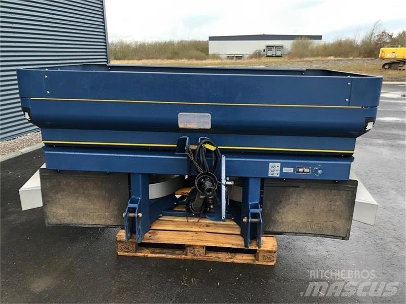 Bogballe M2 Base Mineral spreaders