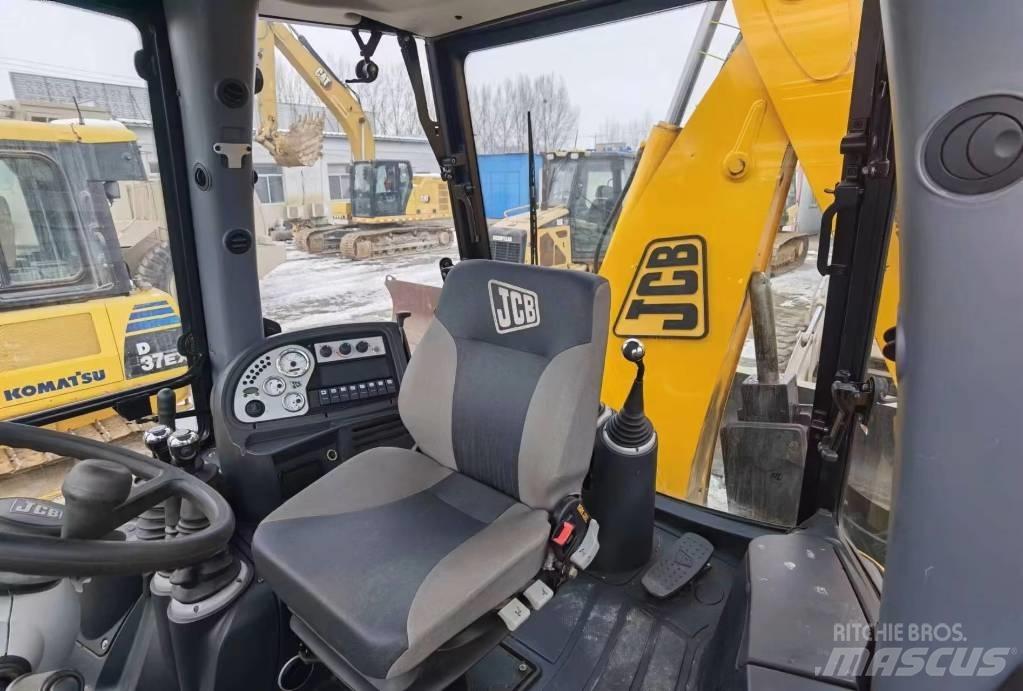 JCB 3CX Backhoe Loaders