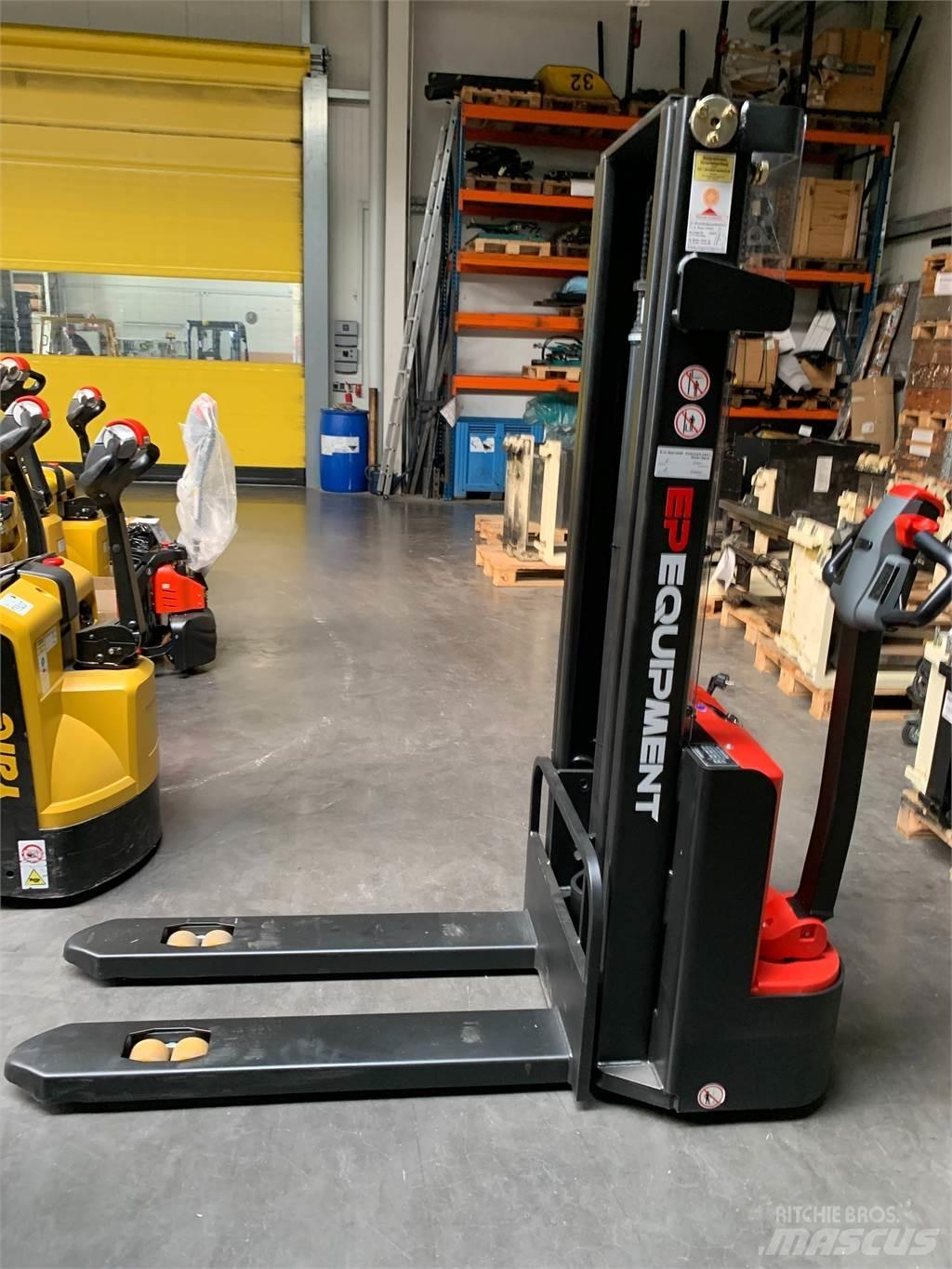  ES12-12ES Pedestrian stacker