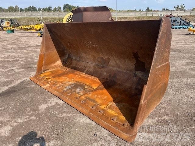 Volvo L 220 E BUCKET Buckets