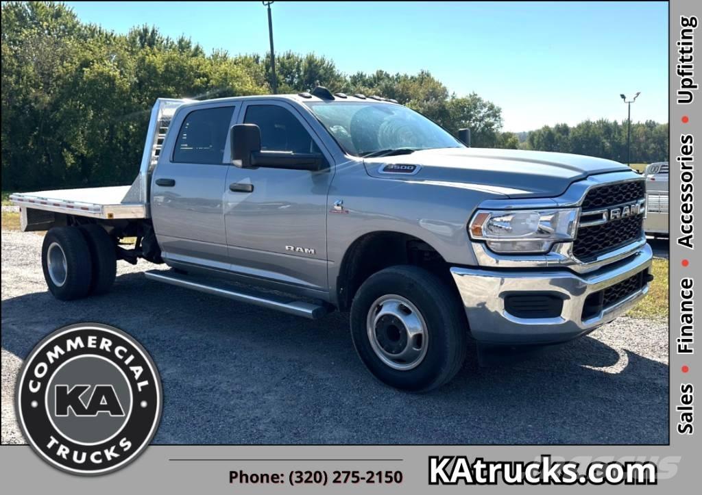 RAM 3500 TRADESMAN Flatbed Trucks
