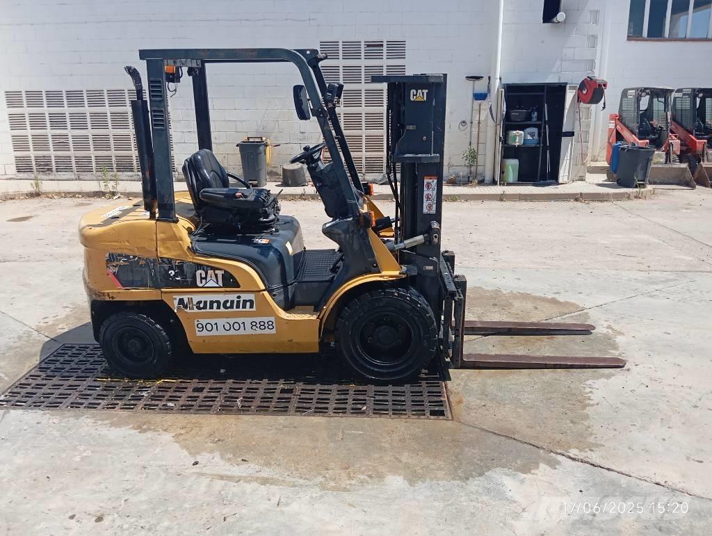 CAT DP 30 NT Diesel Forklifts