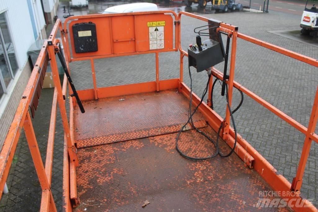 JLG M 3369 Scissor Lifts