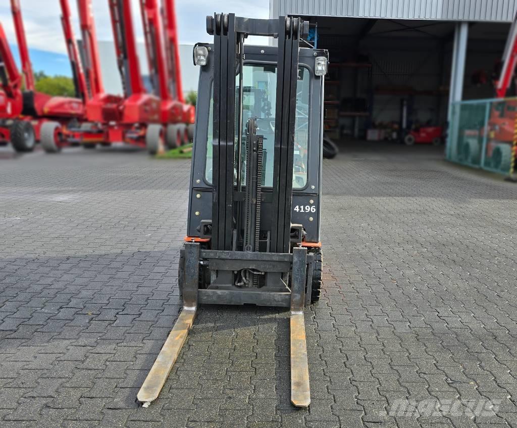 Doosan B 20 T-5 FFT Electric Forklifts