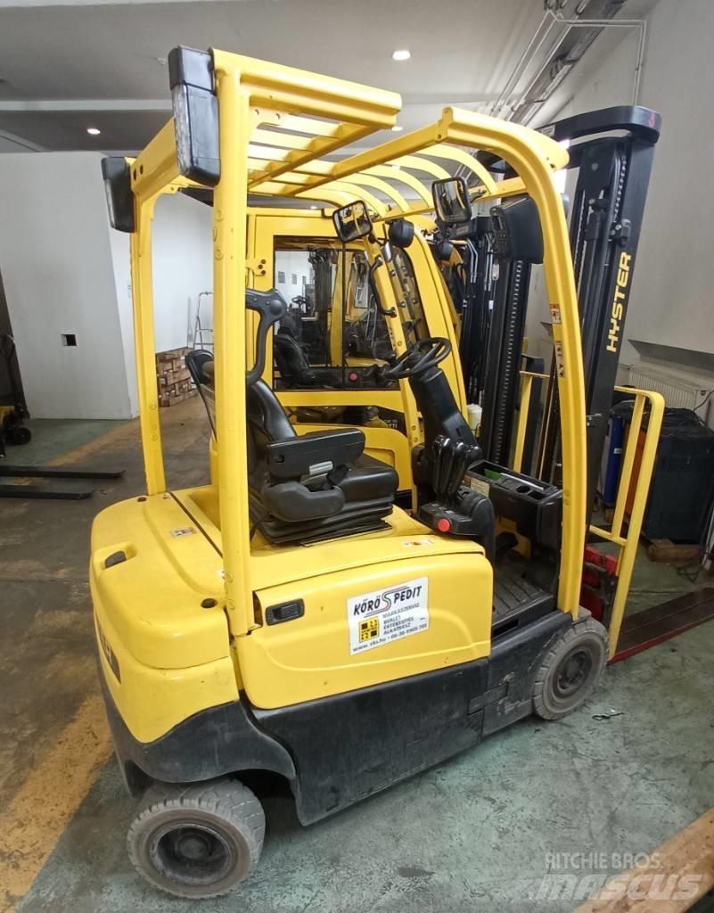 Hyster J1.6XN MWB Electric Forklifts