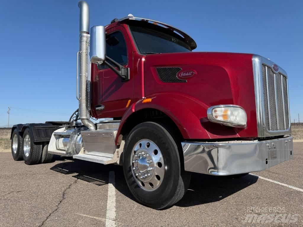 Peterbilt 567 Conventional Trucks / Tractor Trucks