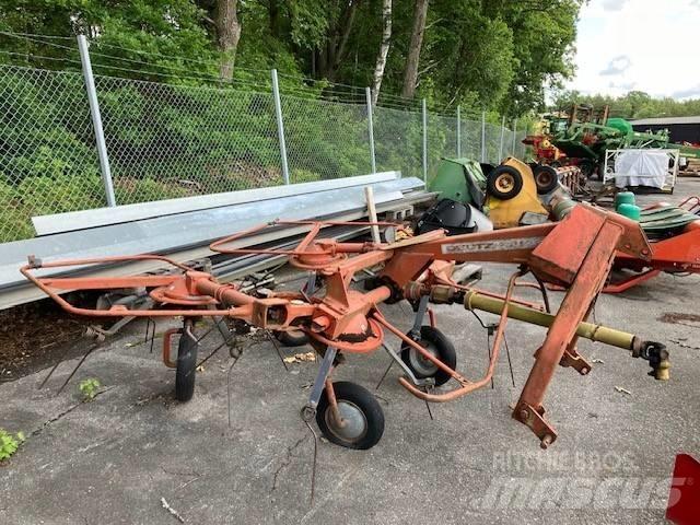 Deutz-Fahr KH400 DN Rakes and tedders