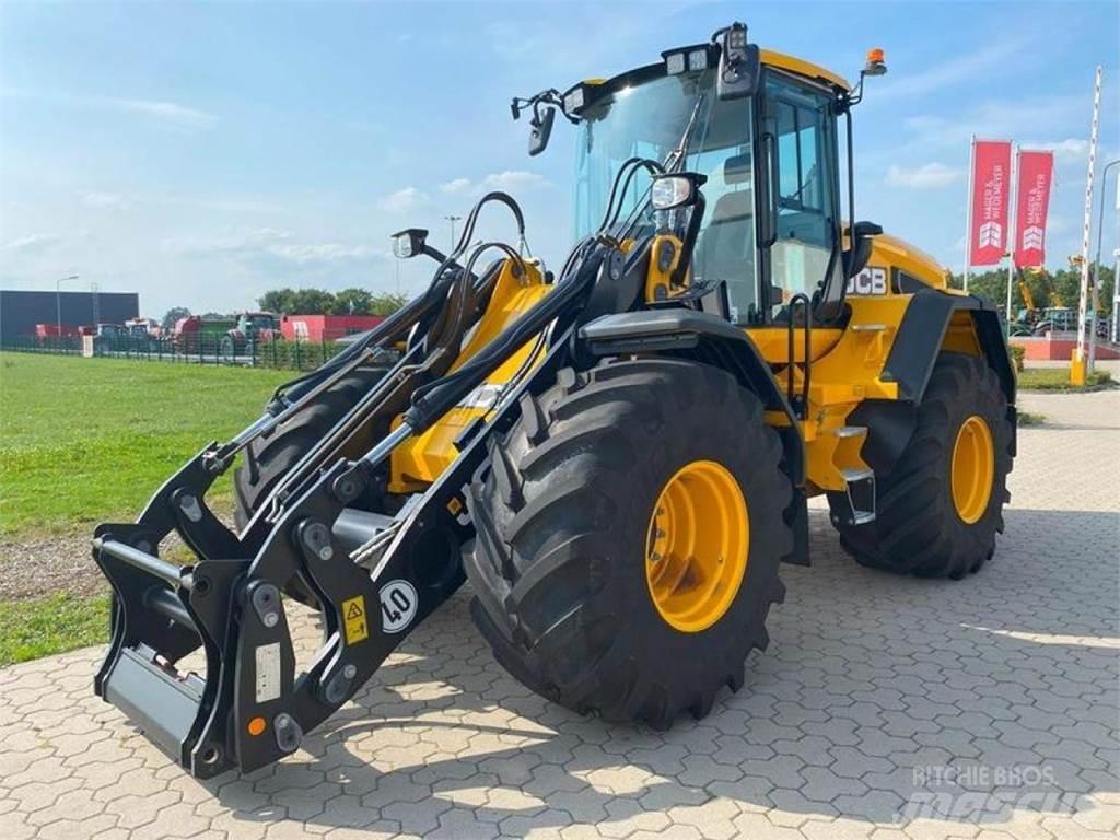 JCB 427 AGRI Wheel Loaders