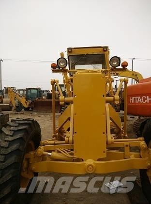Komatsu GD 661 Motor Graders
