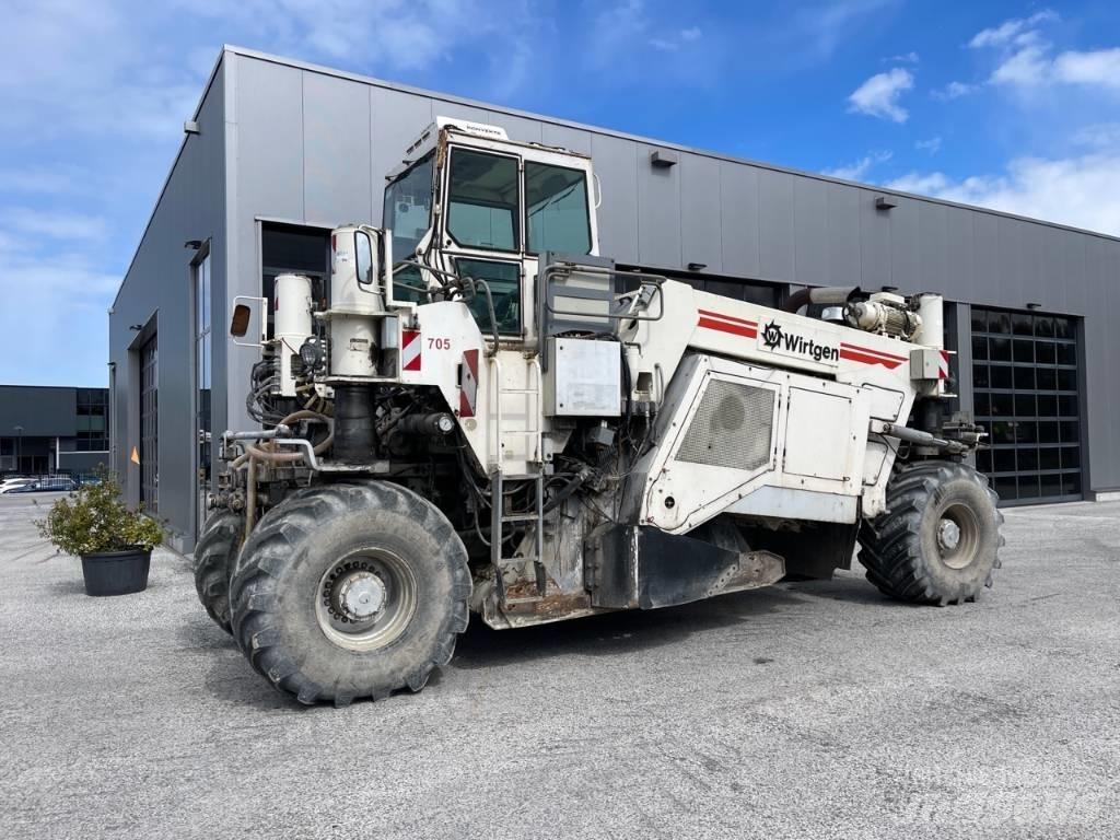 Wirtgen WR2500 Asphalt Recycling Equipment
