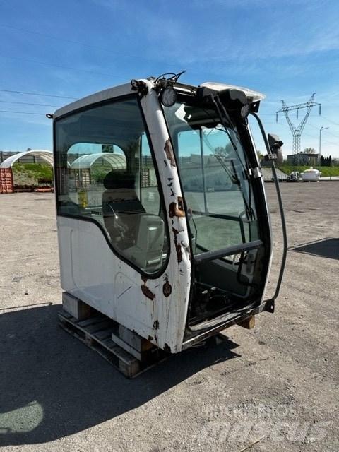Liebherr R 906 CAB Forestry Cabin