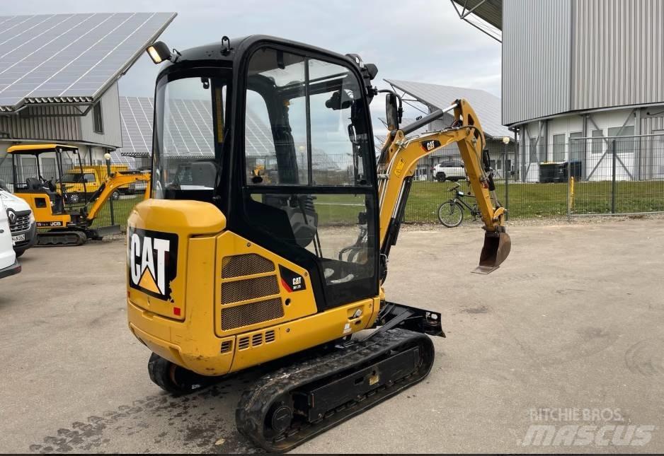 CAT 301.7 D Mini Excavators <7t (Mini Diggers)