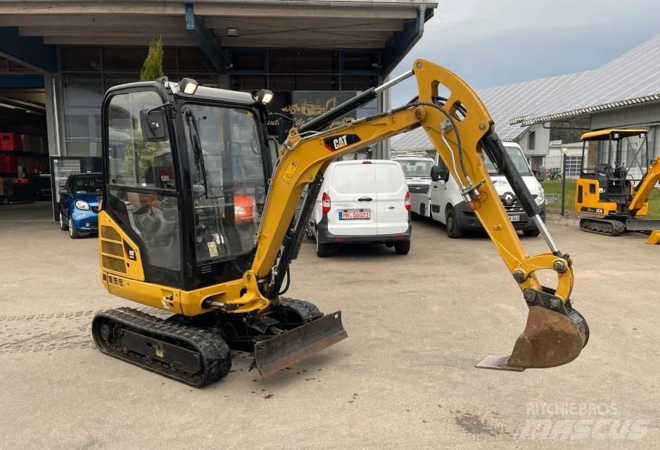CAT 301.7 D Mini Excavators <7t (Mini Diggers)