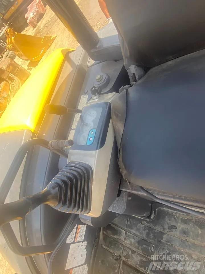 Komatsu PC 40 MR-2 Mini Excavators <7t (Mini Diggers)