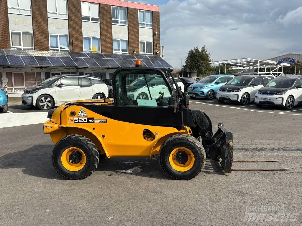 JCB 520-40 Telescopic Handlers