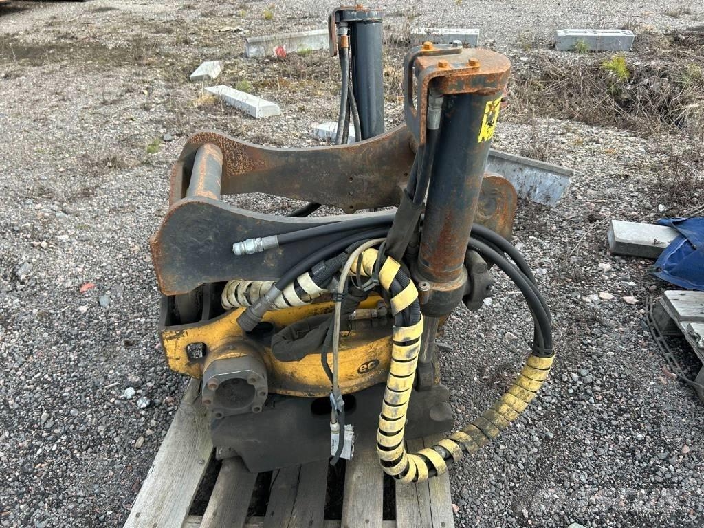 Engcon EC20B S70 Rotators