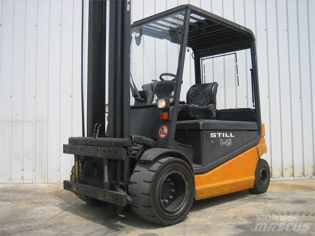 Still R60 45 Electric Forklifts