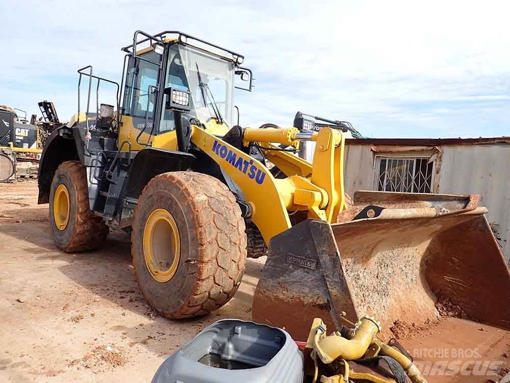 Komatsu WA380-8 Wheel Loaders