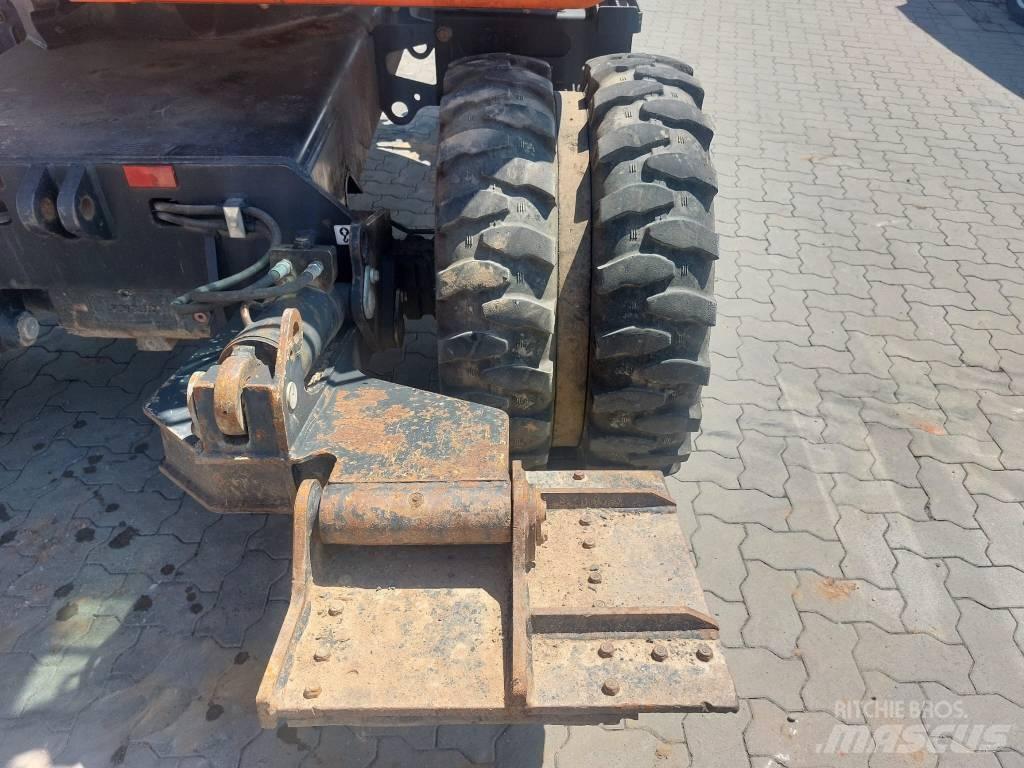 Schaeff HML32 | CW08 Wheeled Excavators
