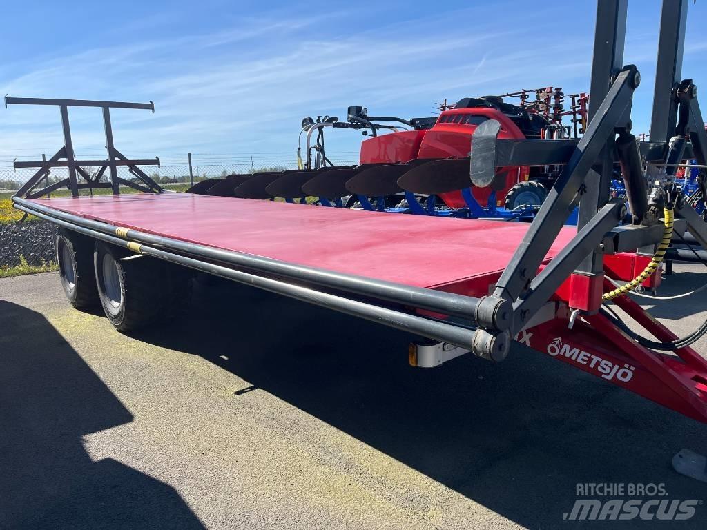 Metsjö Mooring Bale Trailers
