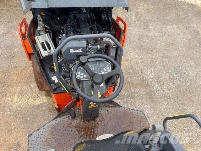 Hamm HD 13 VV Twin drum rollers